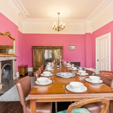 8 Portland Square - North East Escapes *